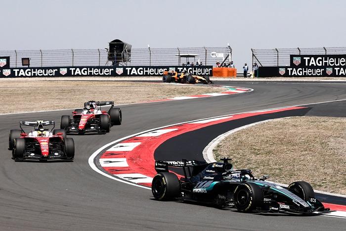 F1中國大獎賽沖刺賽：拉塞爾奪冠