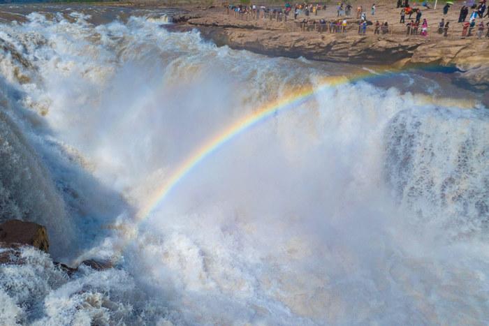 春暖黃河 壺口瀑布現(xiàn)壯美雄姿