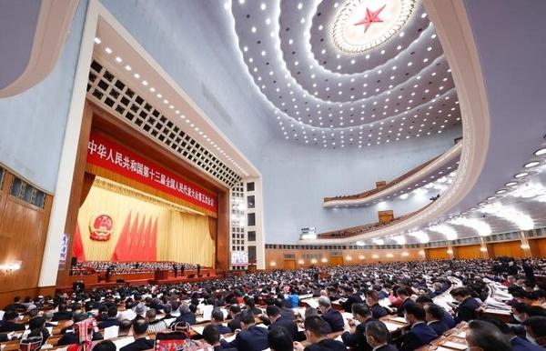 “兩高”報告談懲治網(wǎng)絡(luò)犯罪：規(guī)范直播帶貨，從嚴追訴誹謗