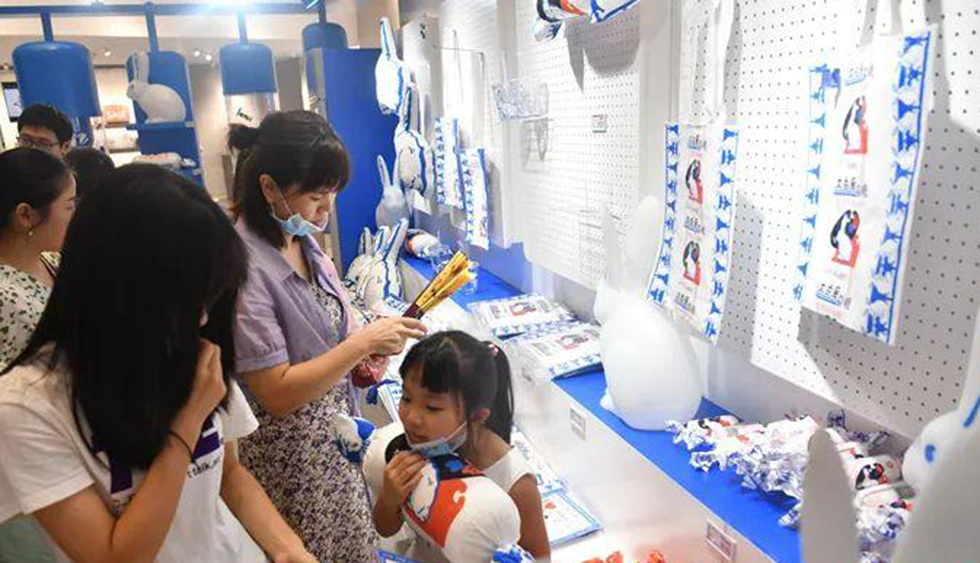 國潮俘獲“Z世代”，中國人審美旨趣向內(nèi)看<div   id=