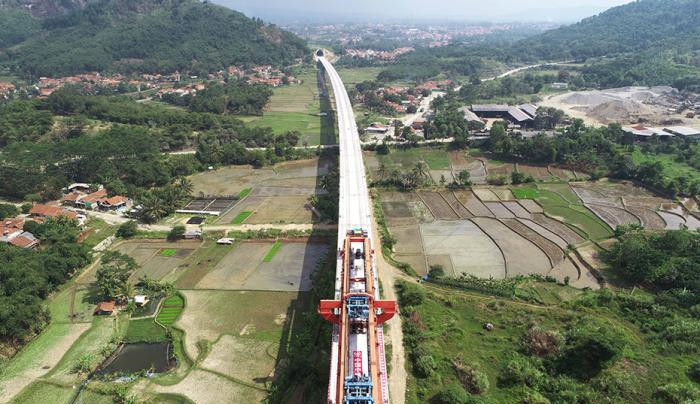 尋找伙伴而非對手，中國以“共”字兼濟天下