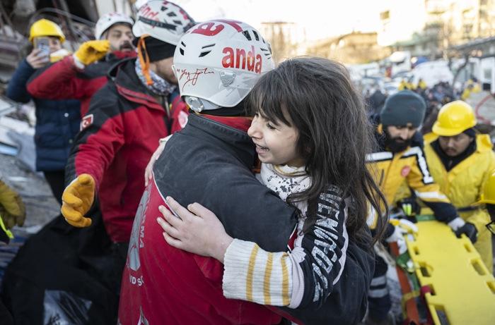 搜救人員正與時(shí)間賽跑！